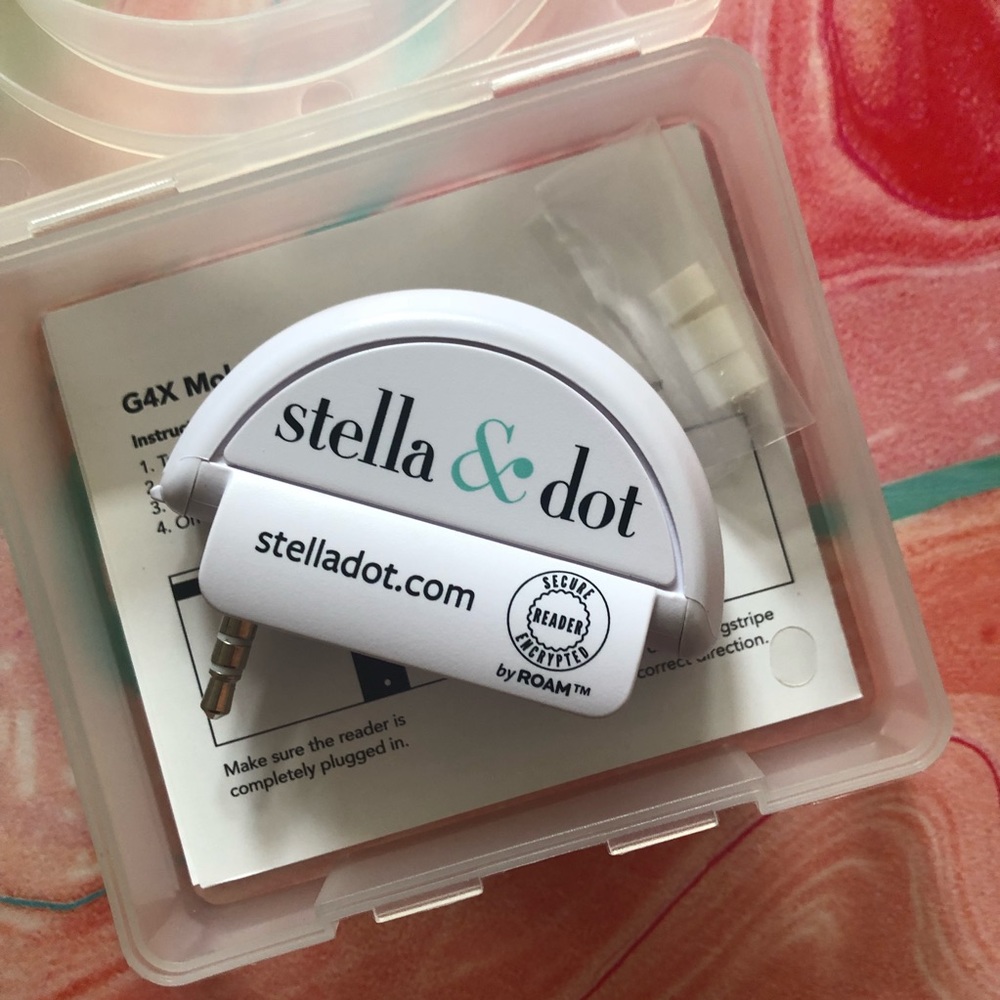 Stella & Dot Card Reader